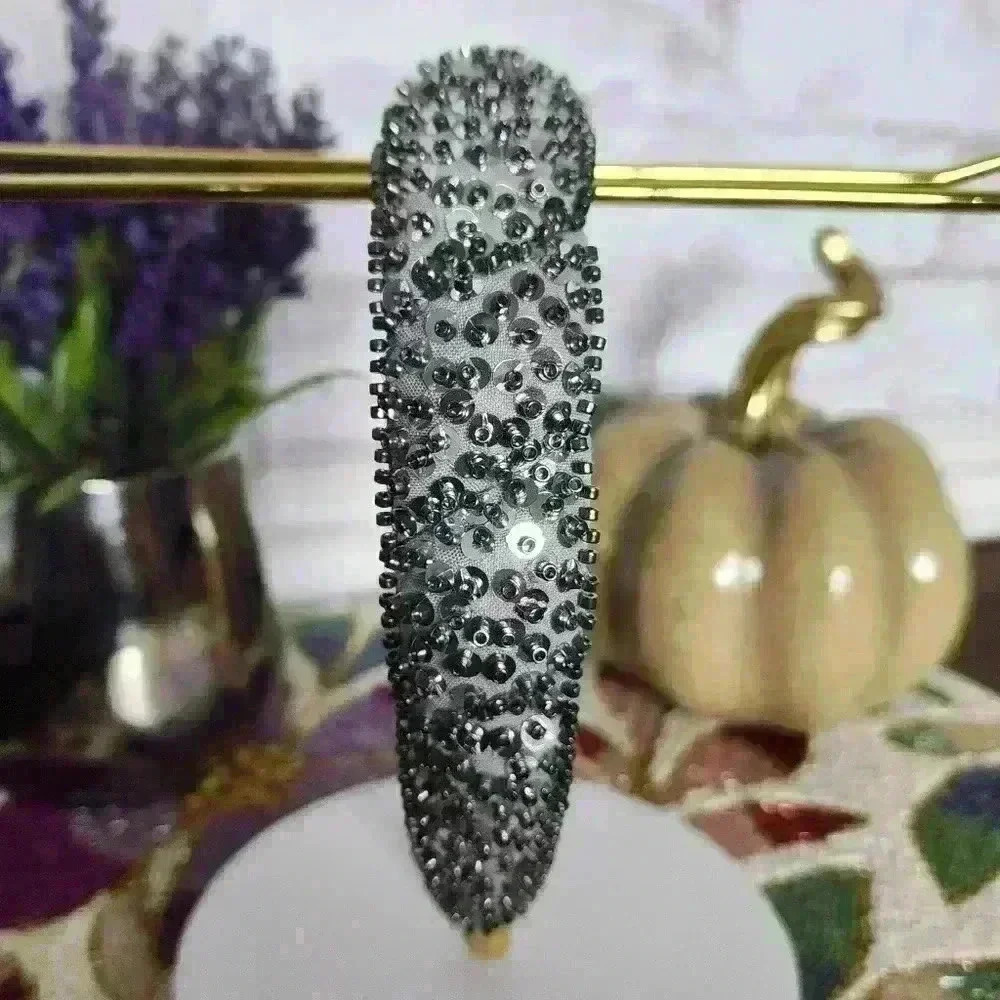 ✨️Silver Sparkly Headband ✨️ - Picture 3 of 3